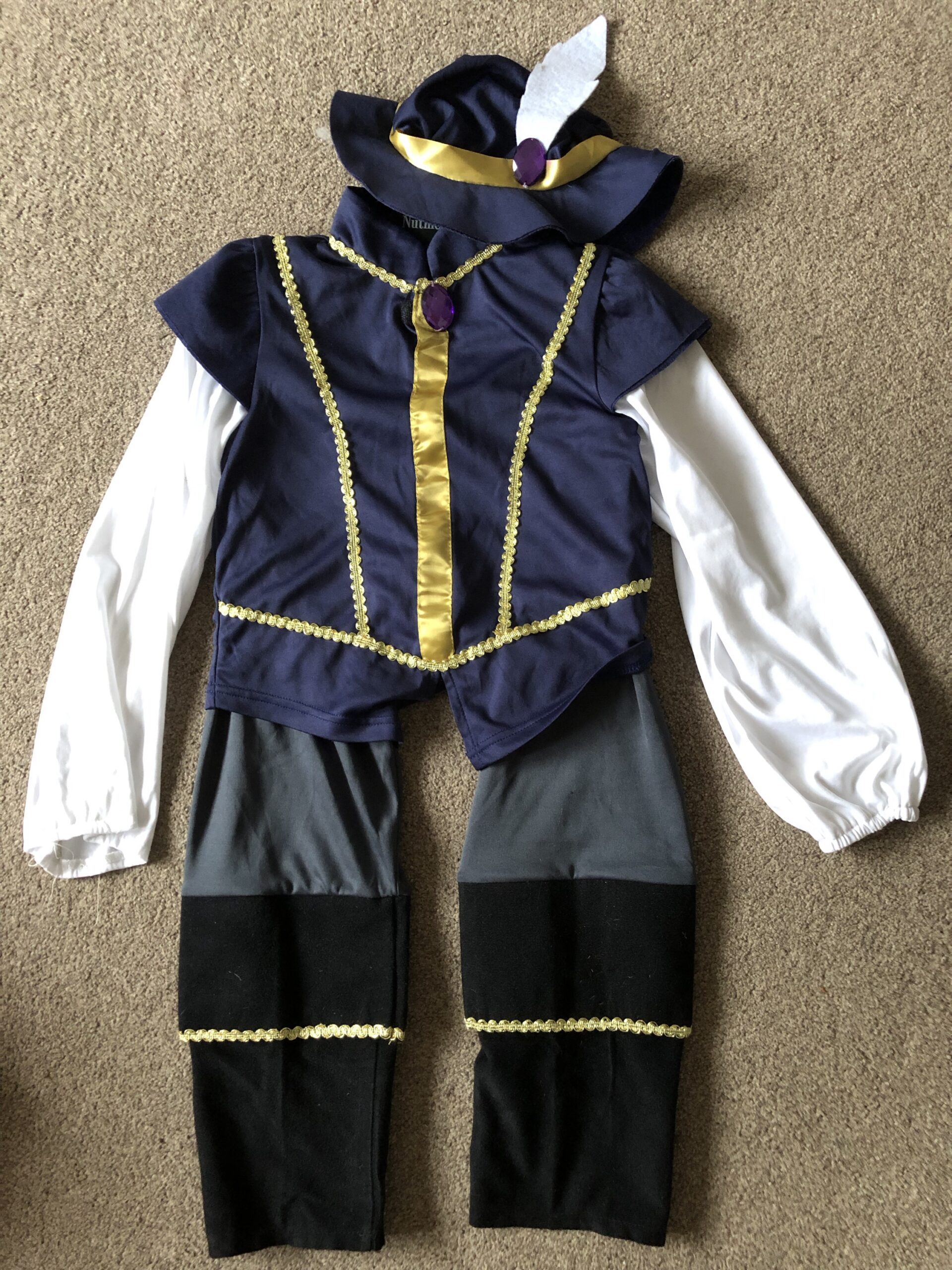 Tudor Boy costume 6-8 (Hire)