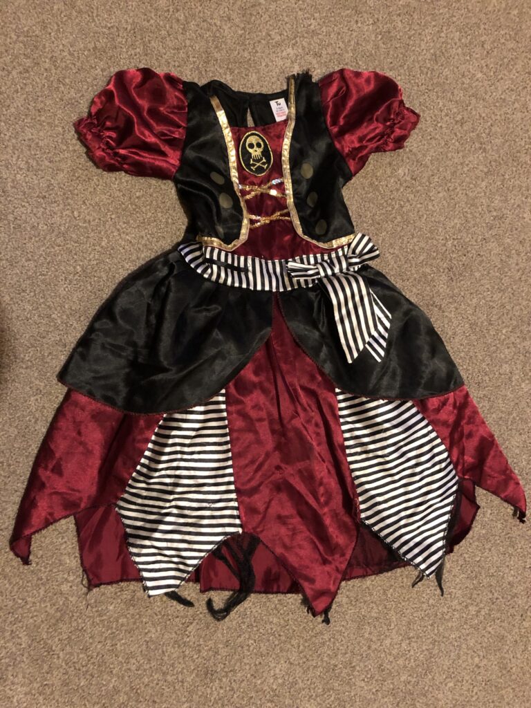 Pirate dress 3-4 (hire)