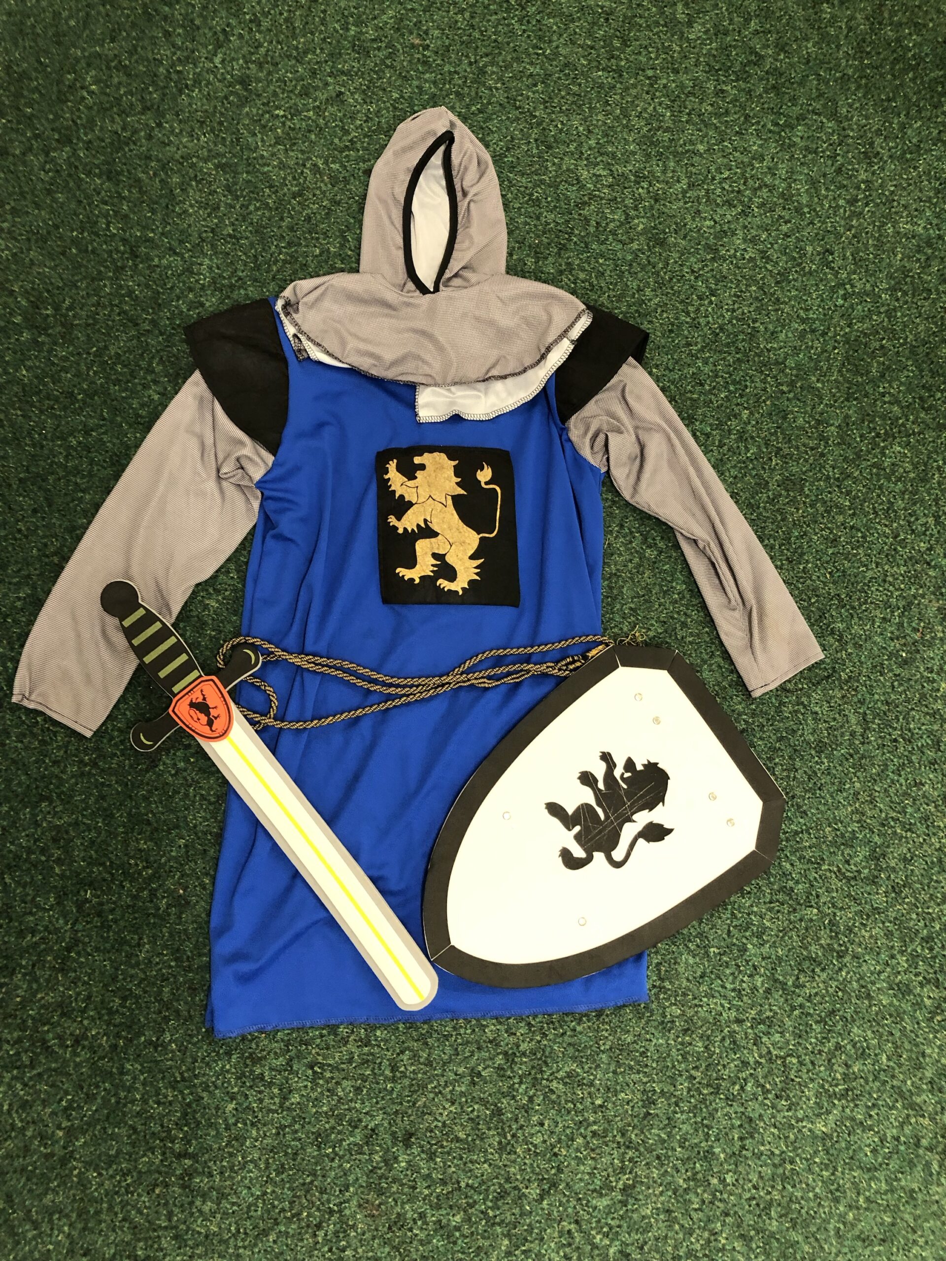 Knight costume 8-10 (Hire)